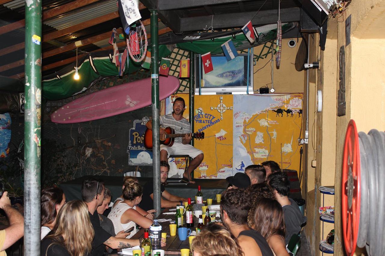 Albergue Pirates Backpackers Fremantle Exterior foto